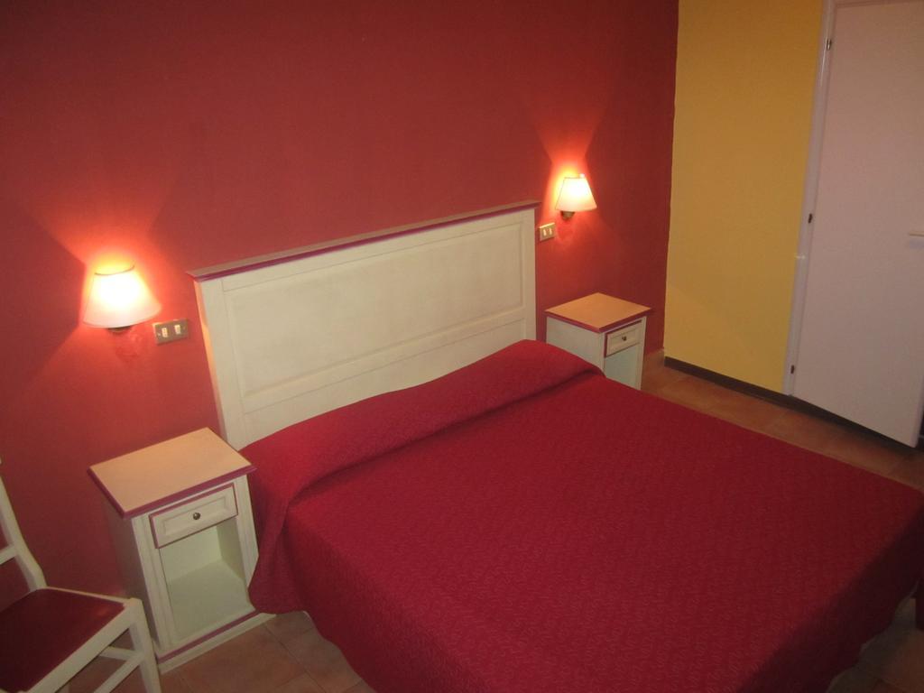 Hotel Savonarola Флоренция Номер фото
