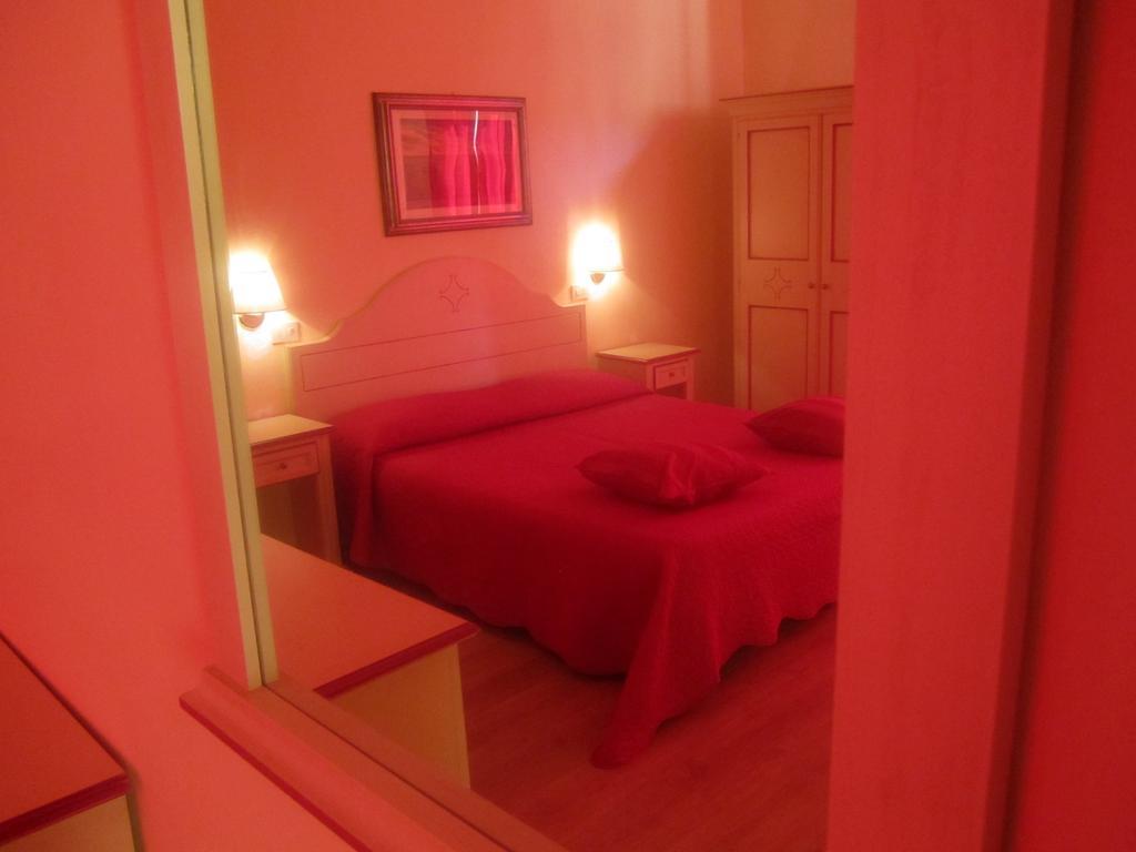 Hotel Savonarola Флоренция Номер фото